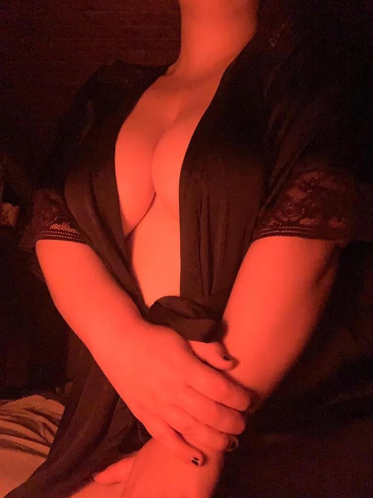 Devony uncensored 💦 cover image