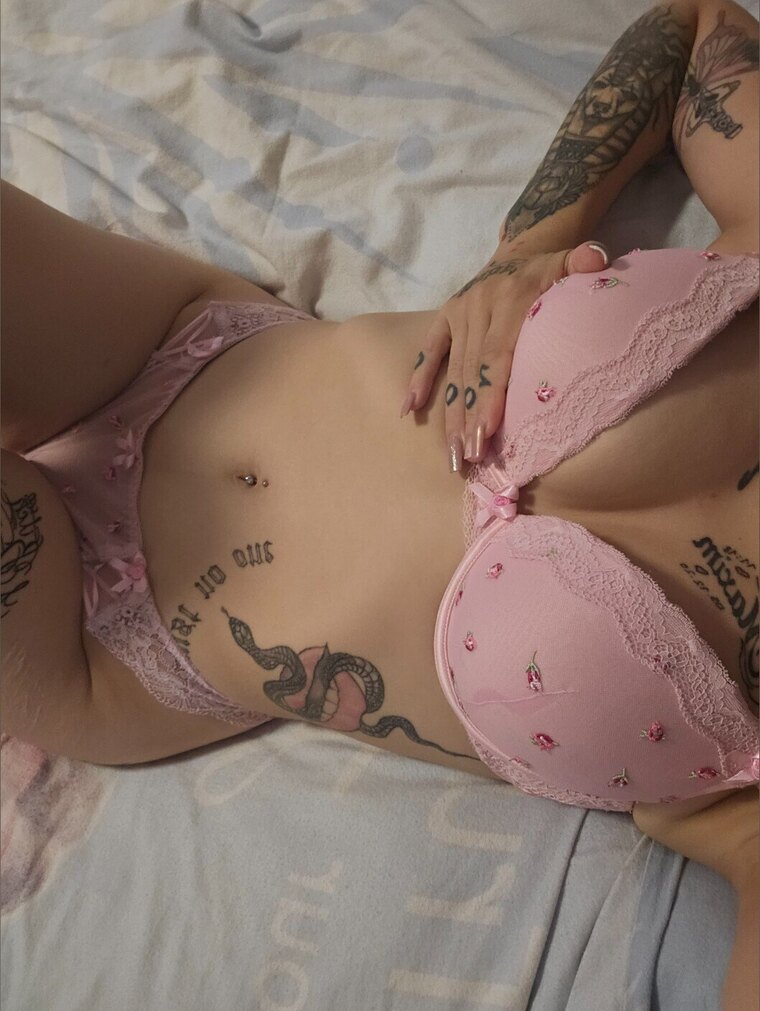 Vanessa 🤍 cover image