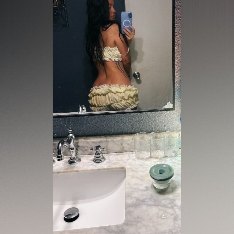 Dimple Booty Simone cover image