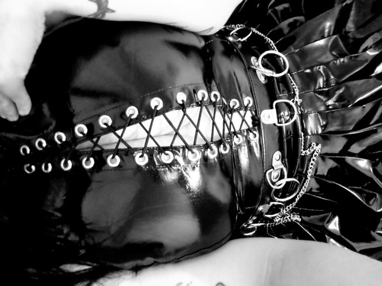 G cover image