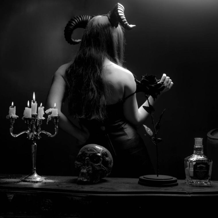 Mistressa Dita banner image