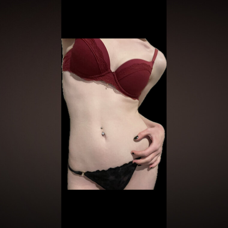 Ditzy 💗🌹 cover image