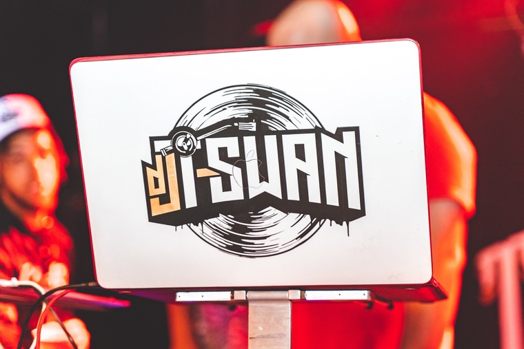 DJ T Swan banner image