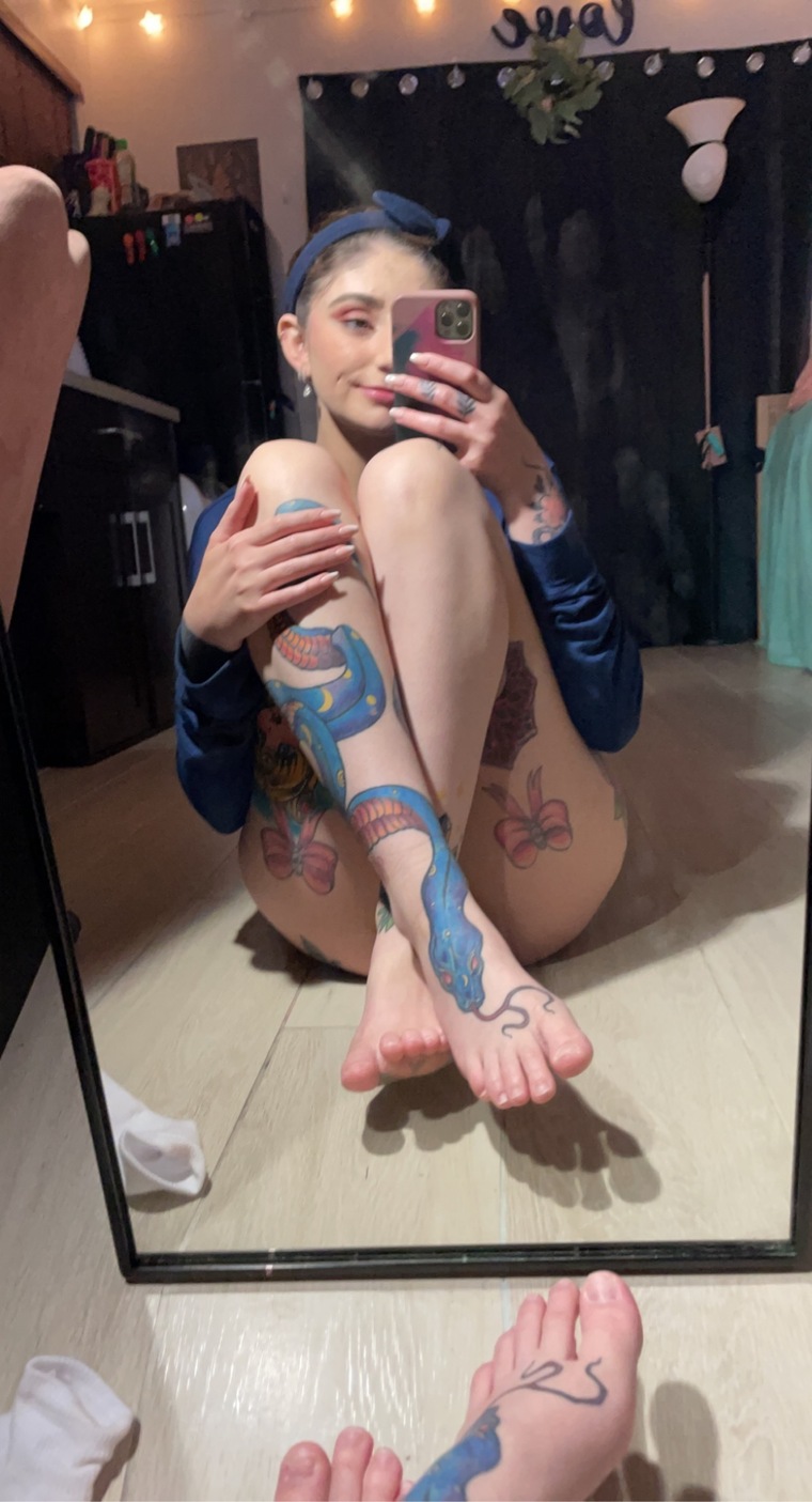 DollFaceDesy cover image