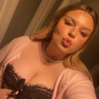 Dolly 🍒 avatar