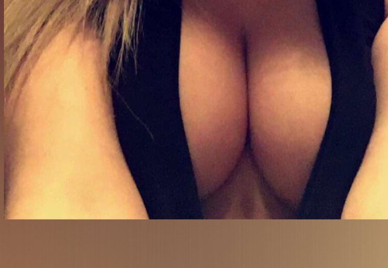 Dolly rose - VIP cover image