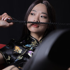 Dominatrix_Jung avatar