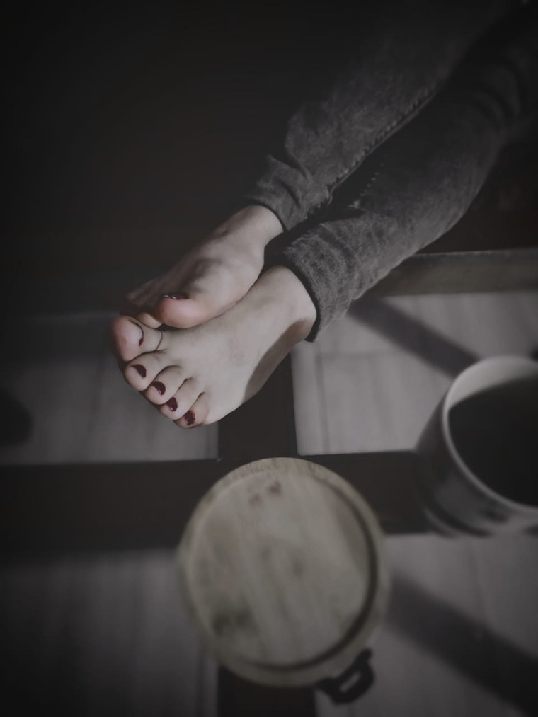 Donna SweetFeet cover image