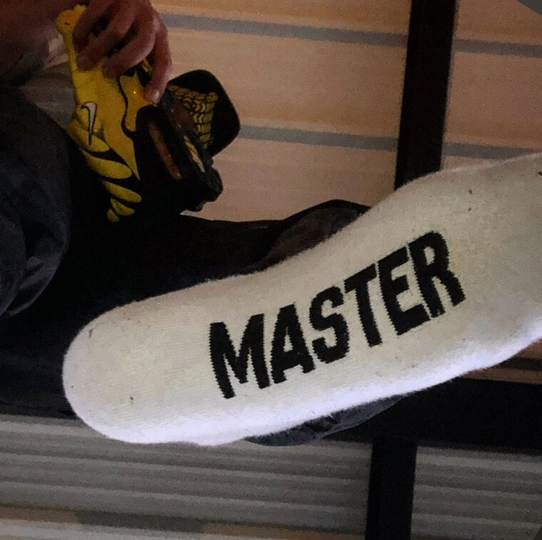 Drac Master 🧦🦶🏼👟✊🏼💦 cover image