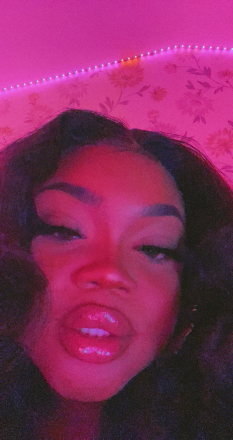 Simone ♋️ cover image