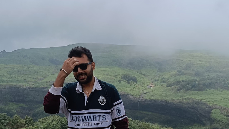 Divesh Sawnani cover image
