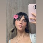 Julie 💕 avatar