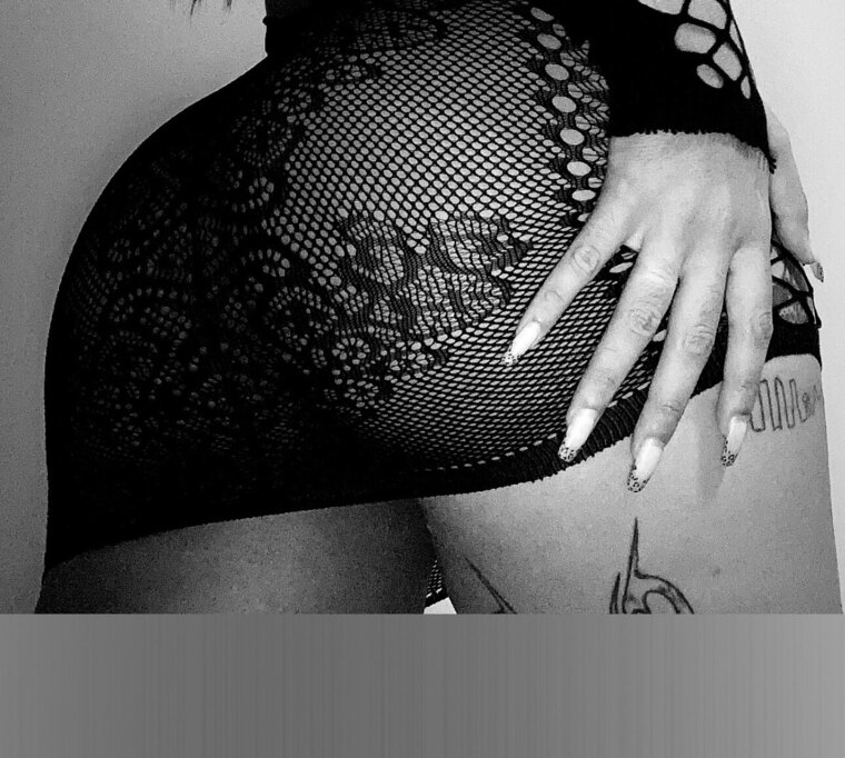Sasha💋 cover image
