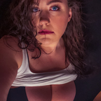 Whitney Jane avatar