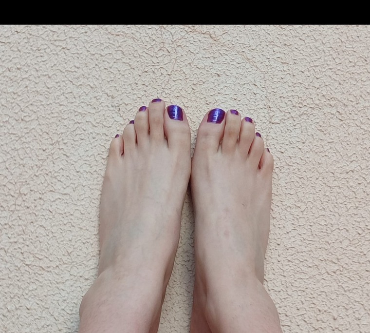 Dylan's feet cover image