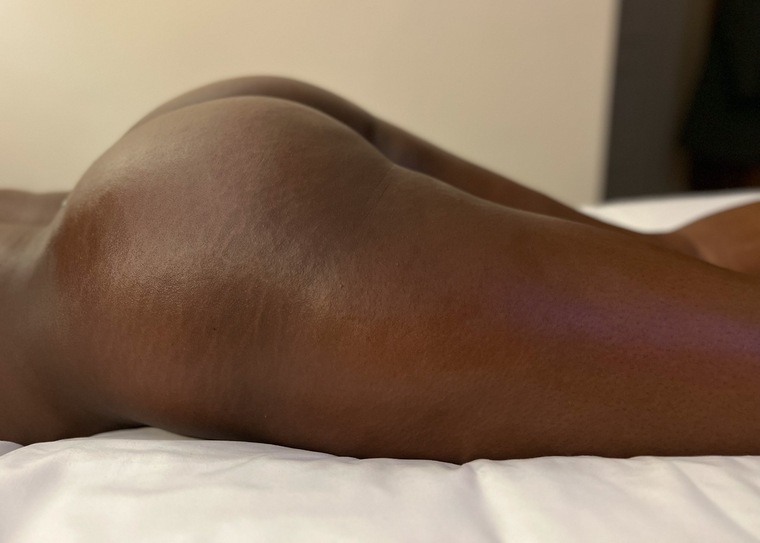 Ebony Alecsa banner image
