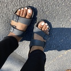 Ebony Feetz avatar