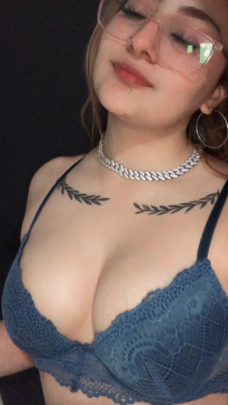 Edith González. cover image