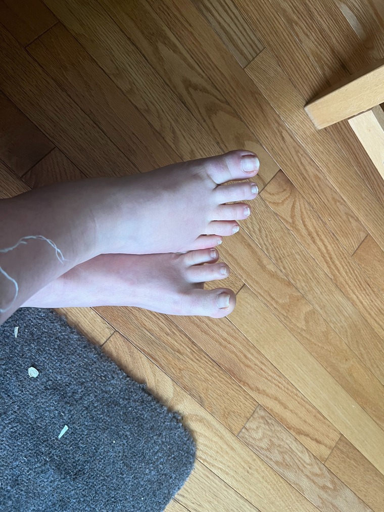 Mistress Aria | Elegant Feet Fantasy cover image