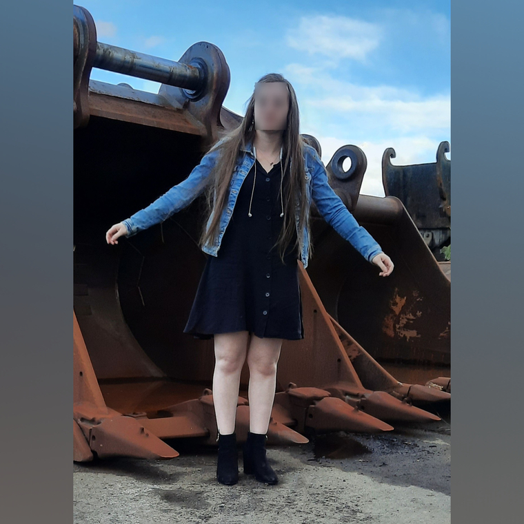 Elenaaatje+ cover image