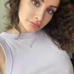 Élisabetha 🔥 avatar