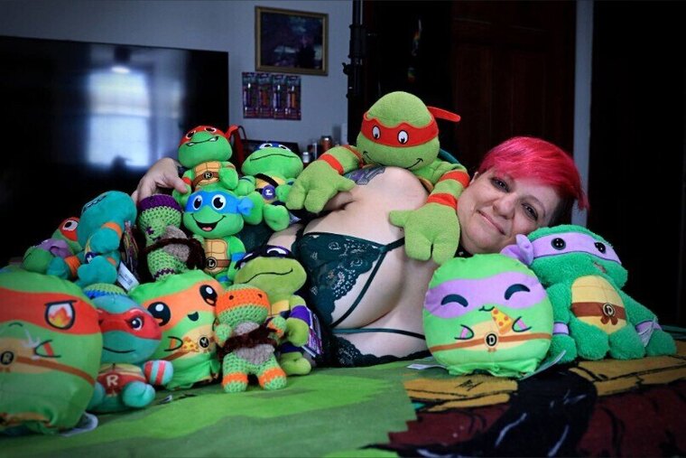 Turtle Seductress XXX banner image