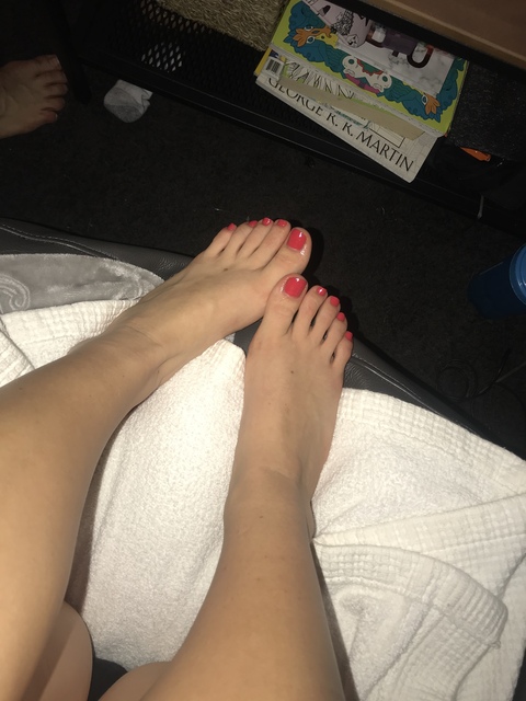 Eliza’s FEET cover image