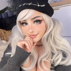 Ella Foxx portrait