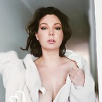 Elle's Creme Free avatar