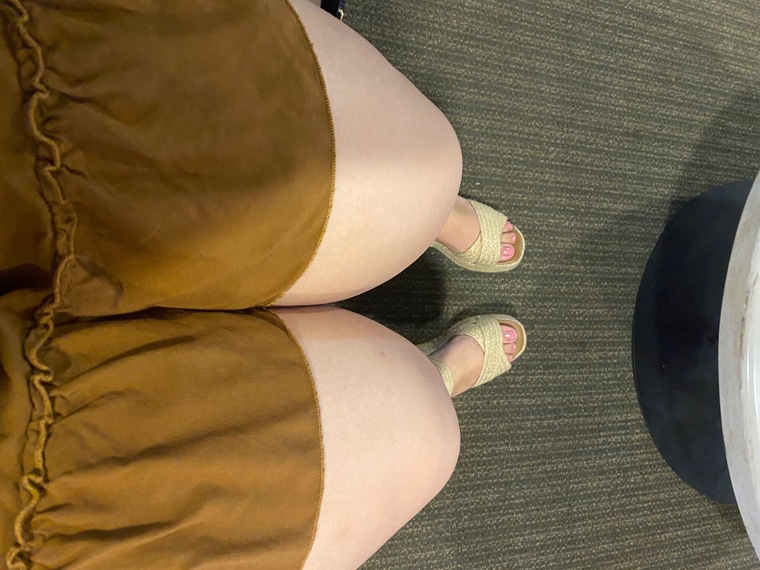 Ellie Curvy banner image