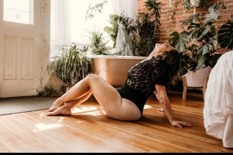 Ellie Frances banner image