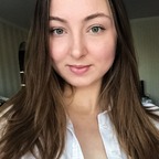 Ellie 🌺 avatar