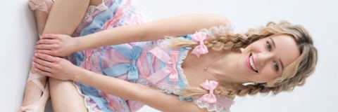 ๐ญElla๐ญ cover image