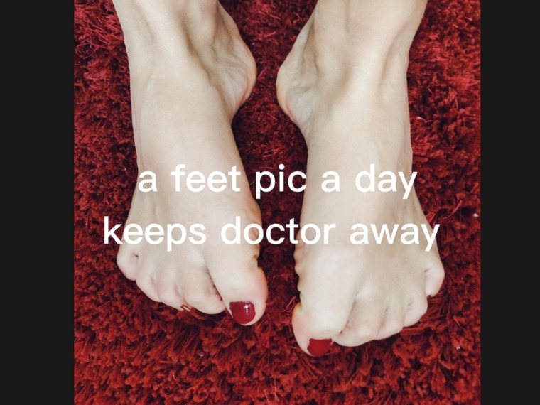 Elly's Feet banner image