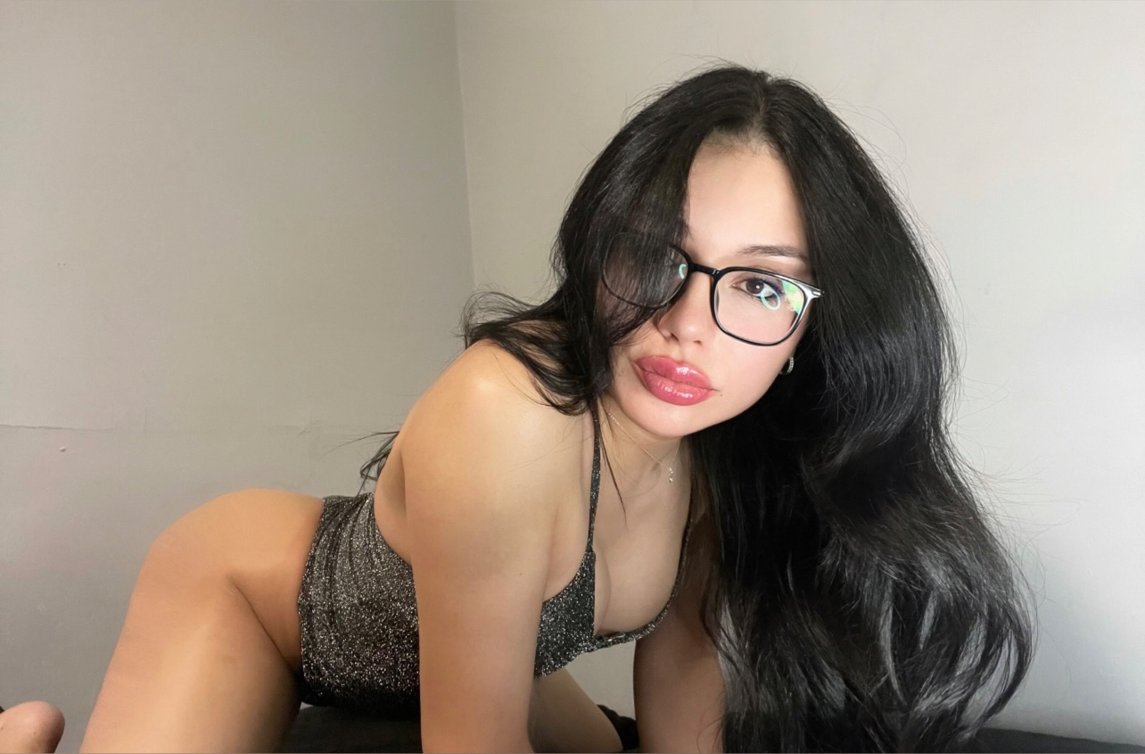 Siren in Glasses🖤 banner image