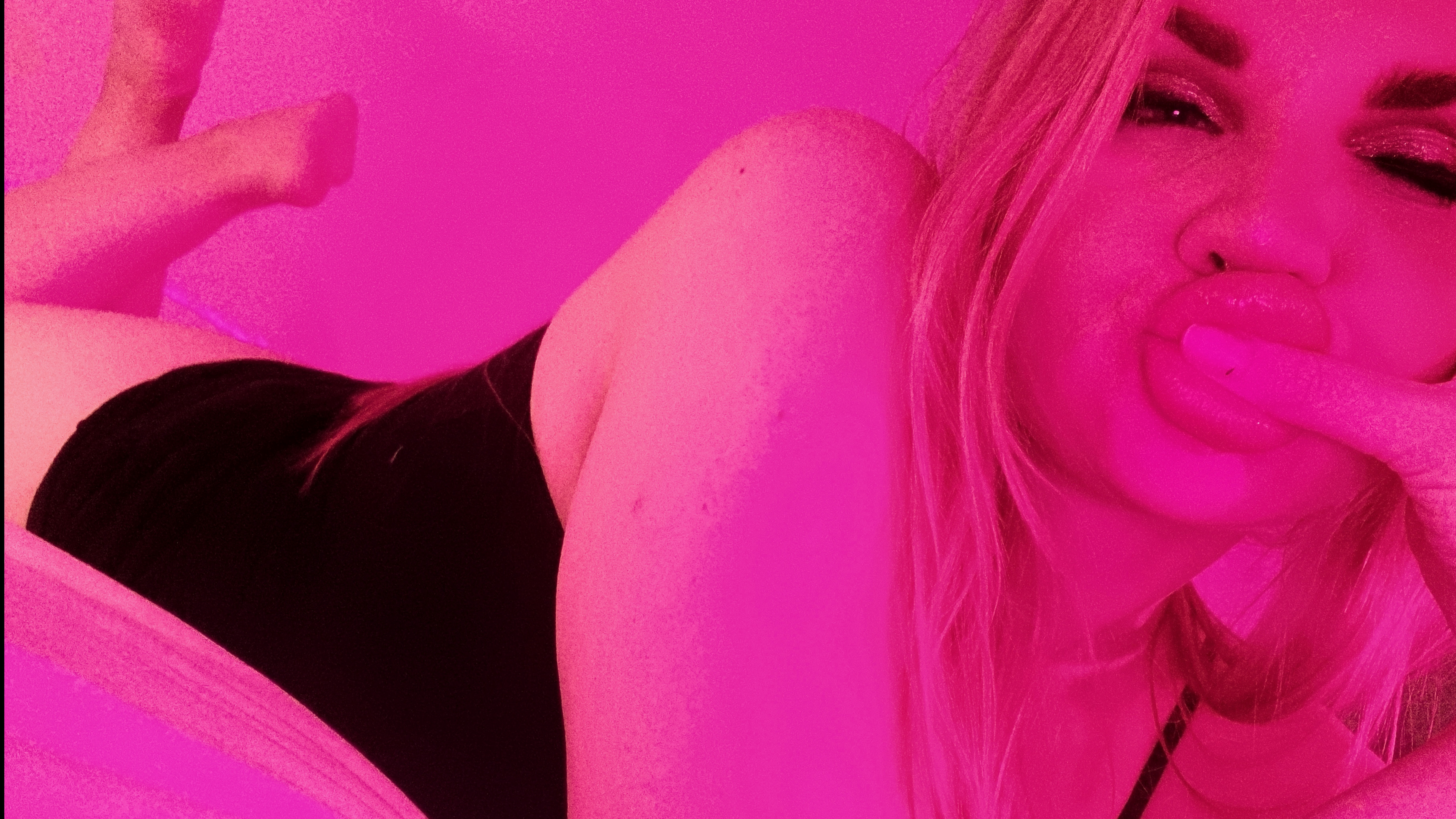 Em banner image