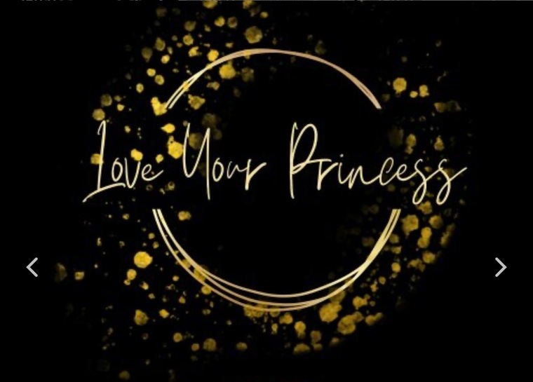 👑 Ember Moonshade 👑 cover image