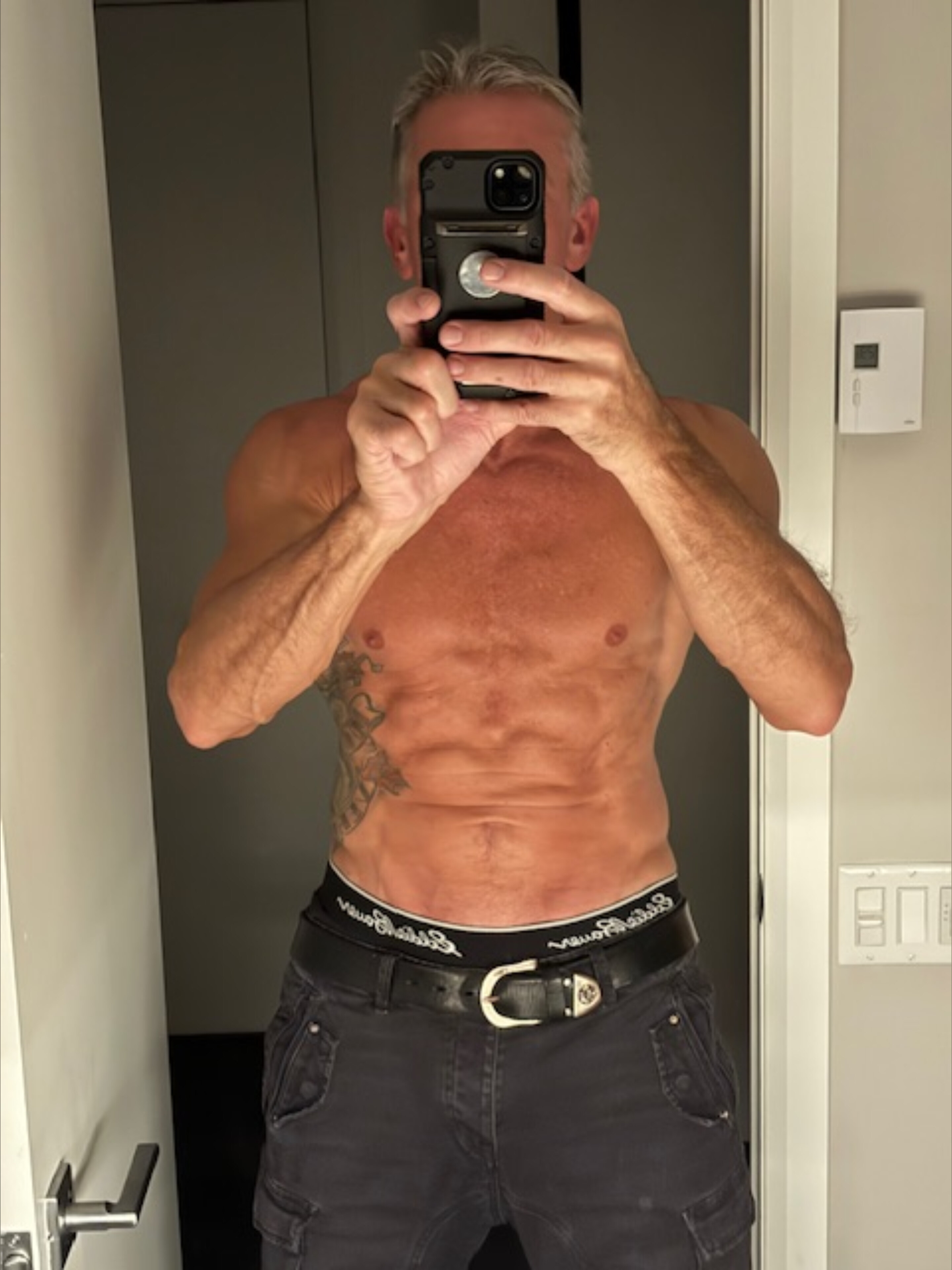Emerik Hotman banner image