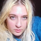Emilia22 avatar