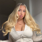 Emilie 🍒 avatar