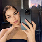 Emily💎 avatar