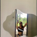 Emily Lov avatar