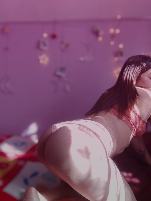 EMI🍑 cover image