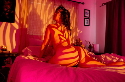 Emma Banks cover image