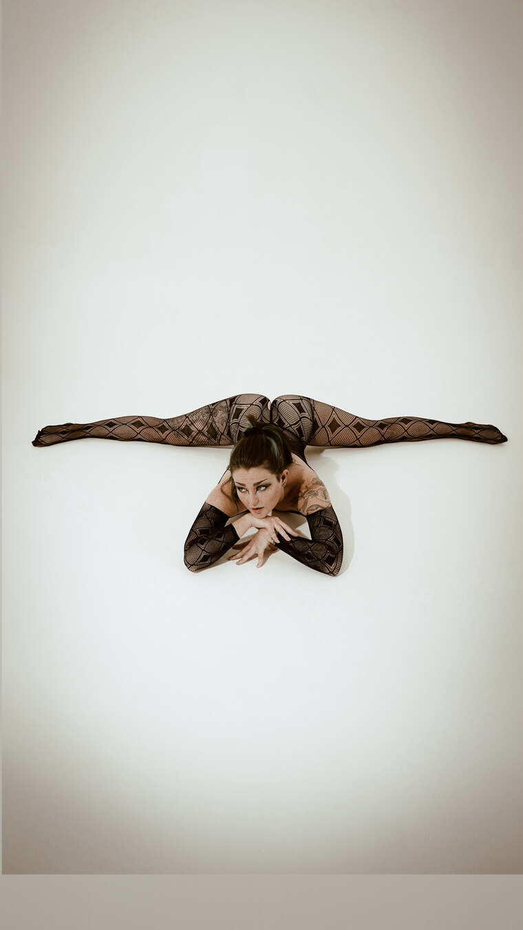 Emma Foxx banner image