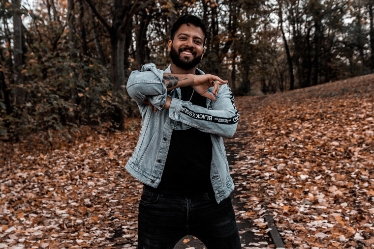 Couple Photography & Videos 🔥 cover image