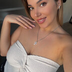 Emmelina Lark💎 avatar