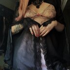 Em Pixie Rose avatar