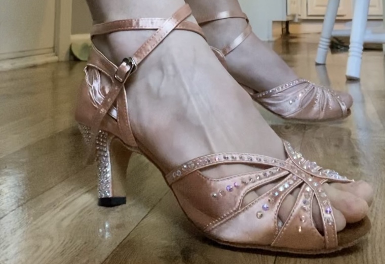 Feistyfootfreak cover image