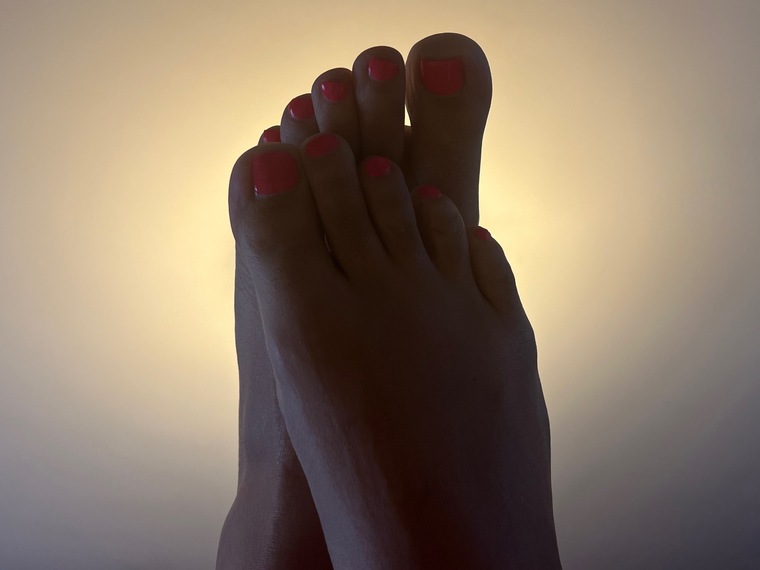 Enticing10toes banner image